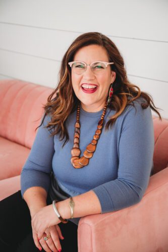 teaching artist Andrea Moore headshot